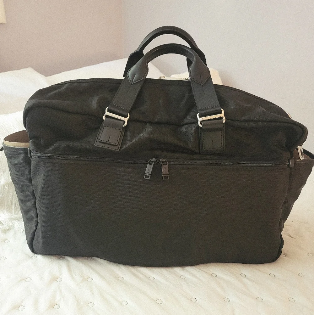 Tumi Alpha Bravo Essential Duffle Bag - Picture 2 of 14